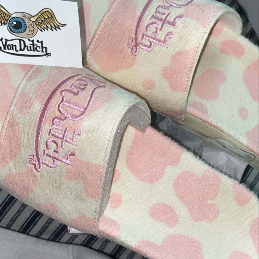Authentic Avon Dutch slides *NEVER WORN* size 8.